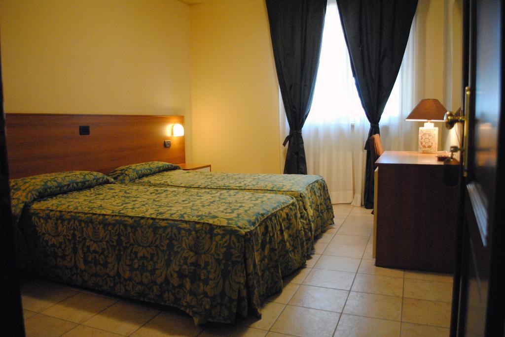Hotel Tuscania Panoramico 部屋 写真